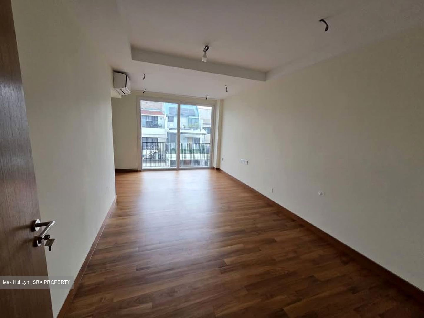 Opera Estate (D15), Terrace #600261011